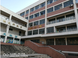 ���պϷ�**�WУ���w�Y�a�u���Ŀ